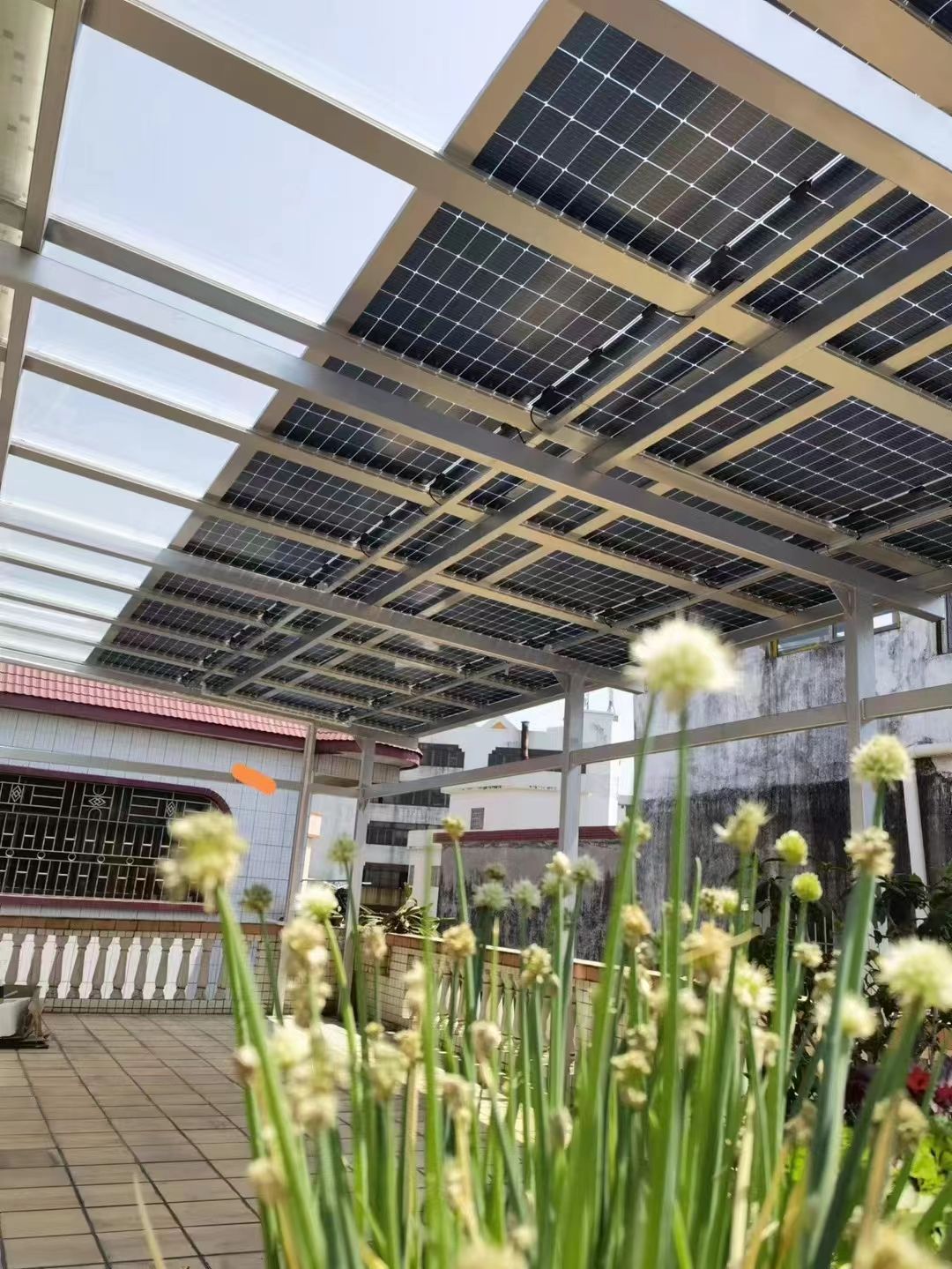 栖霞别墅家用屋顶太阳能发电系统安装